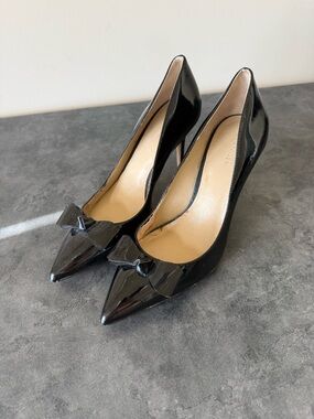 Black Patent Pointed-Toe Bow Pumps - Women